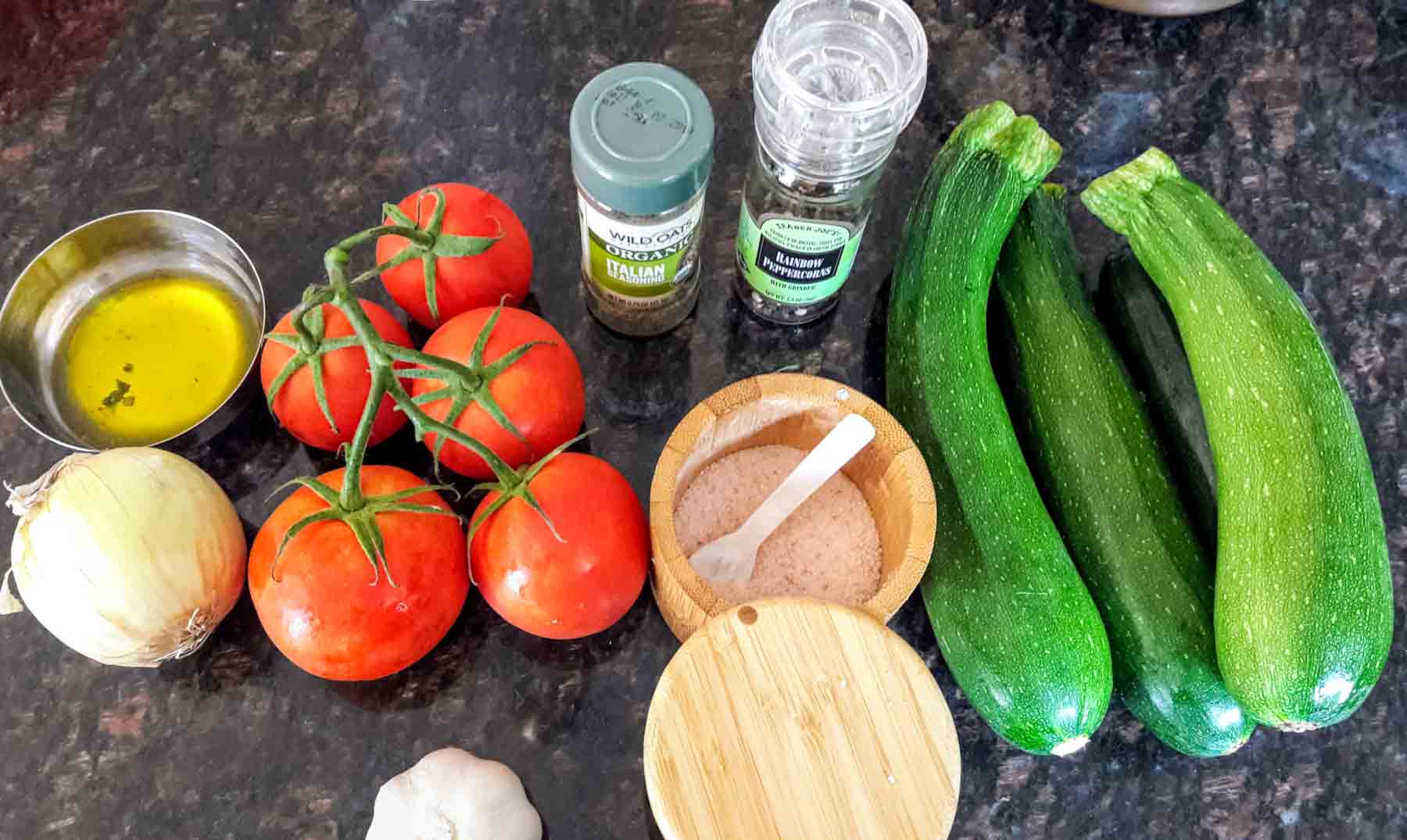 Ingredients used in making Zucchini noodle spaghetti recipe. 