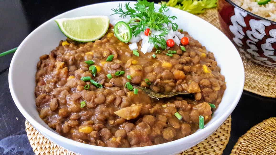 Vegan Lentil Chili-InstantPot Recipe- ProfusionCurry