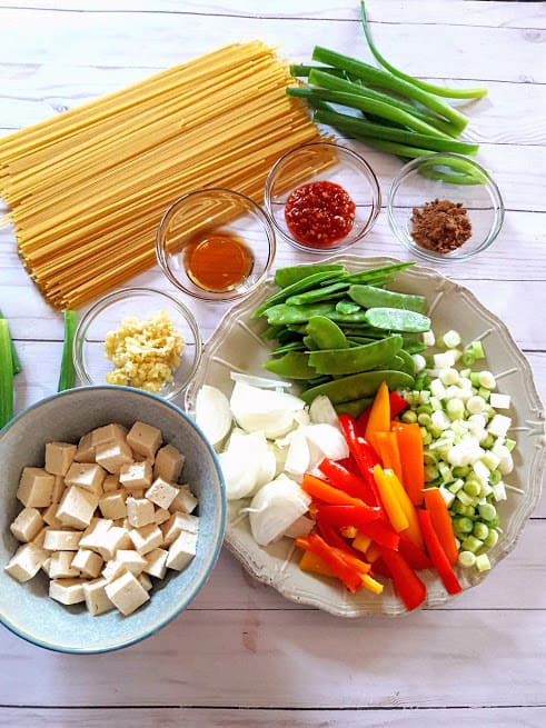 Ingredients used for making Chili Garlic Instantpot Noodles