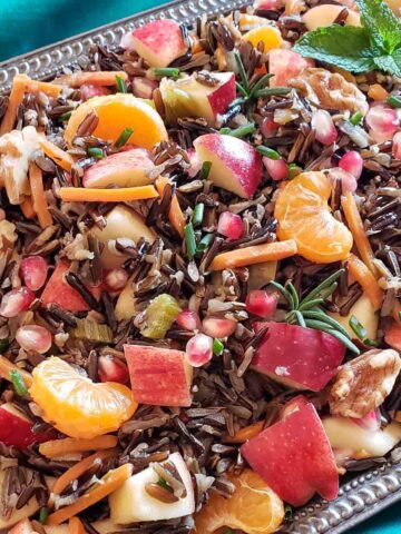 Wild rice salad with fruits and vegetables.
