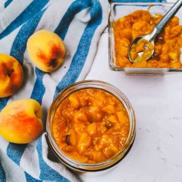 Peach Chutney made with just 5 ingredients is delicious and sugar free condiment. This vegan and gluten-free peach chutney is perfect for preserving summer fruit.