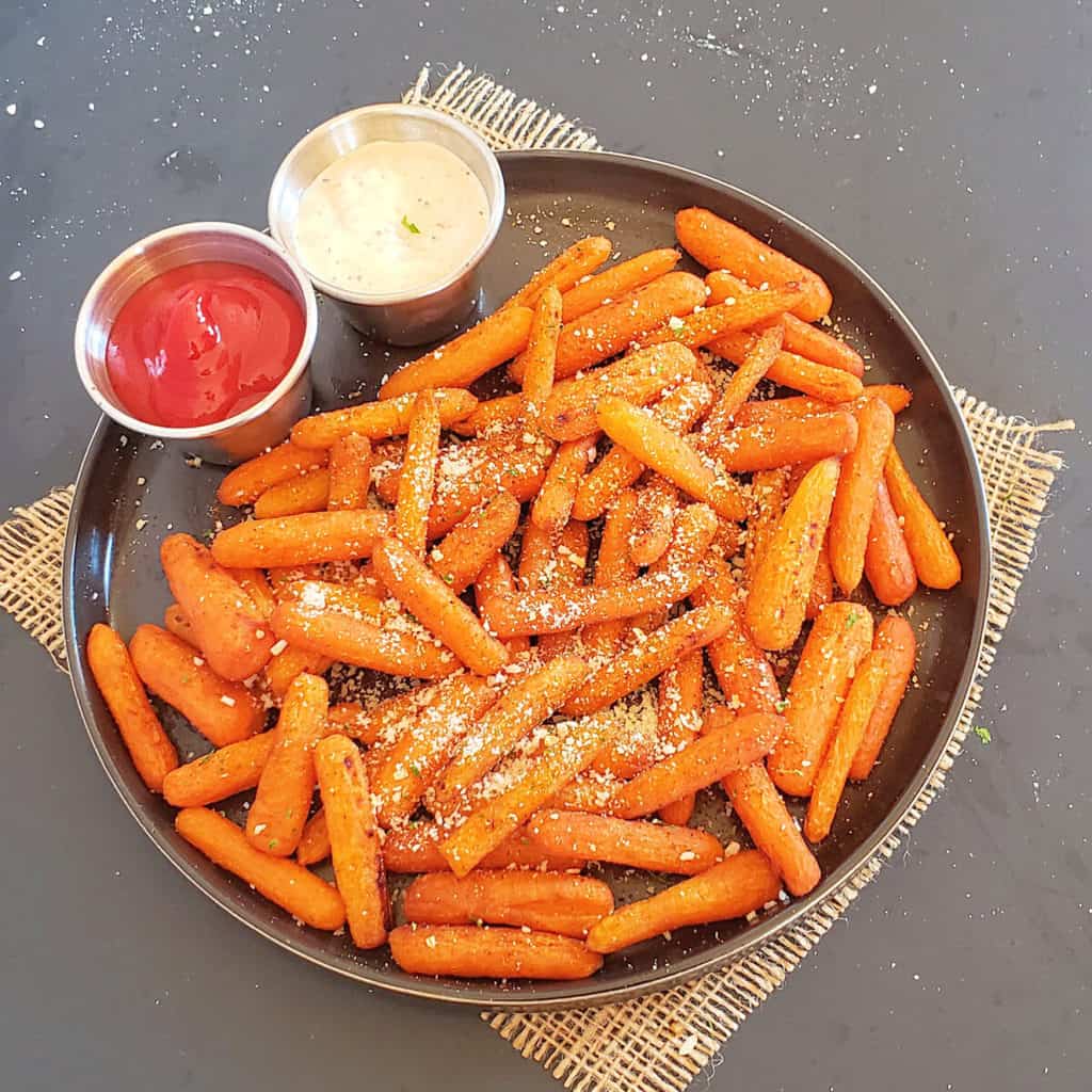 Air fryer Roasted carrots served with dipping sauces/