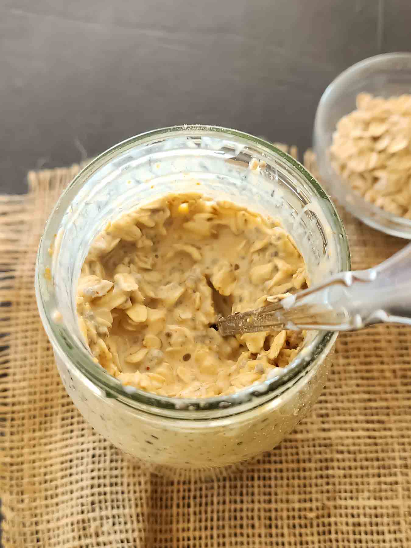 Creamy savory overnight oats made with yogurt and spices.