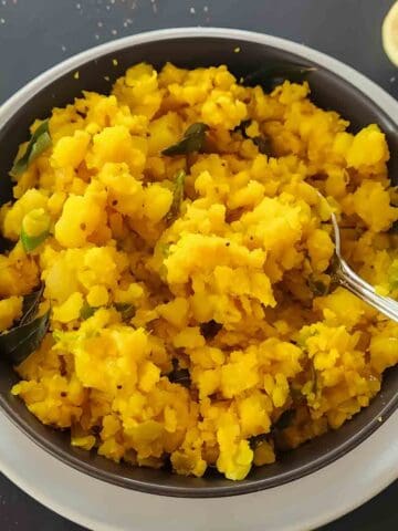 Authentic aloo masala-dosa stuffing for crispy masala dosa. This batata bhaji or potato masala is vegan and gluten-free Indian curry recipe made in either Instant Pot or Stovetop.